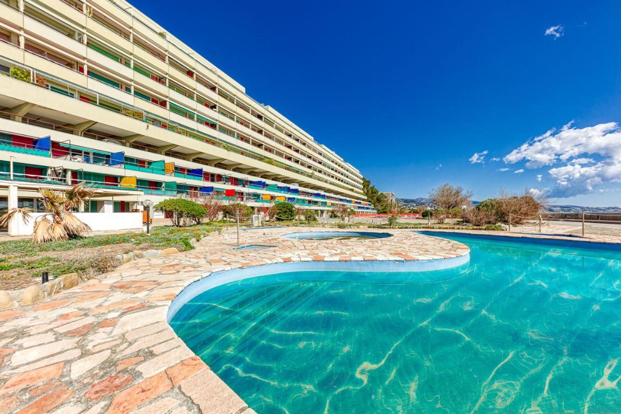 Casaviva - Grazioso Bilocale Sul Mare A Ospedaletti Apartment Екстериор снимка